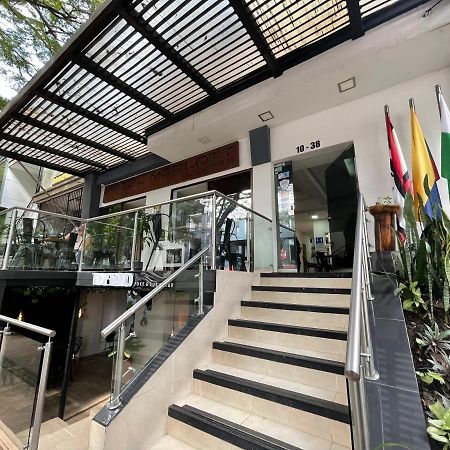 Hotel Merlott Lleras Medellín Esterno foto