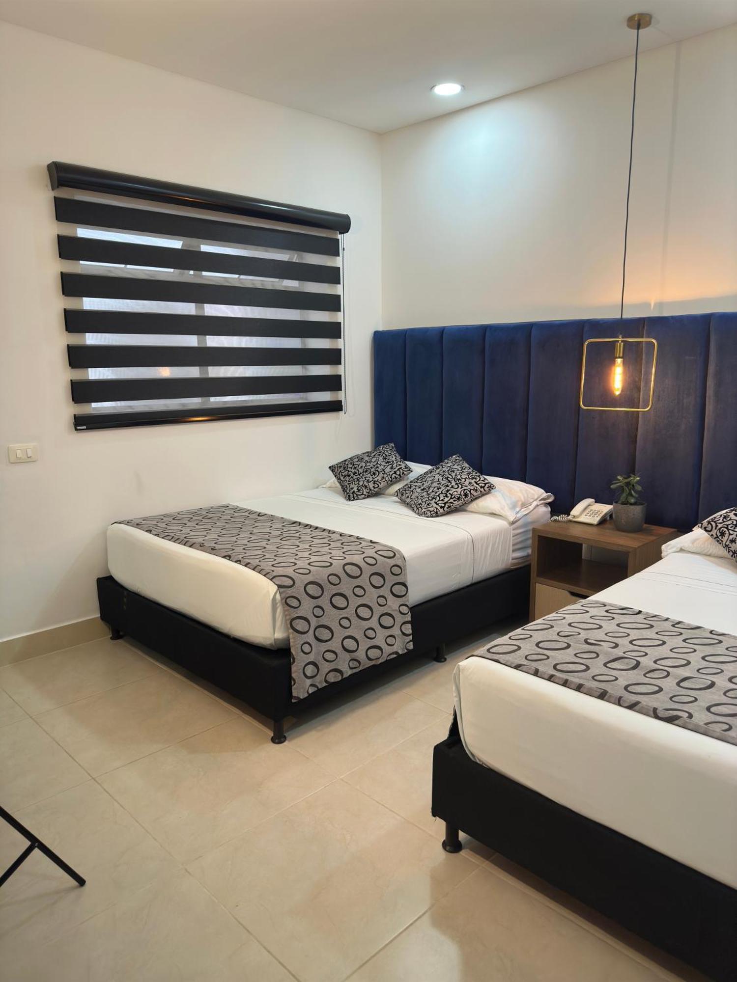 Hotel Merlott Lleras Medellín Esterno foto