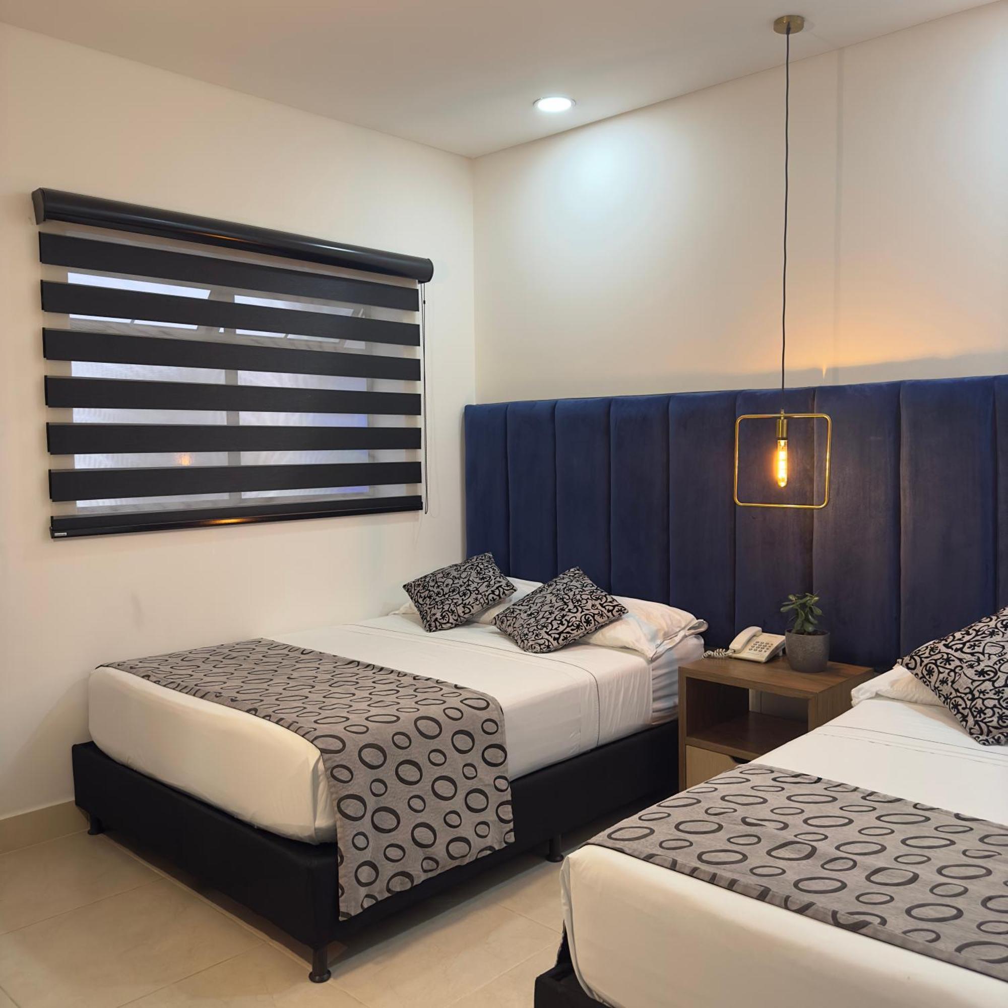 Hotel Merlott Lleras Medellín Esterno foto