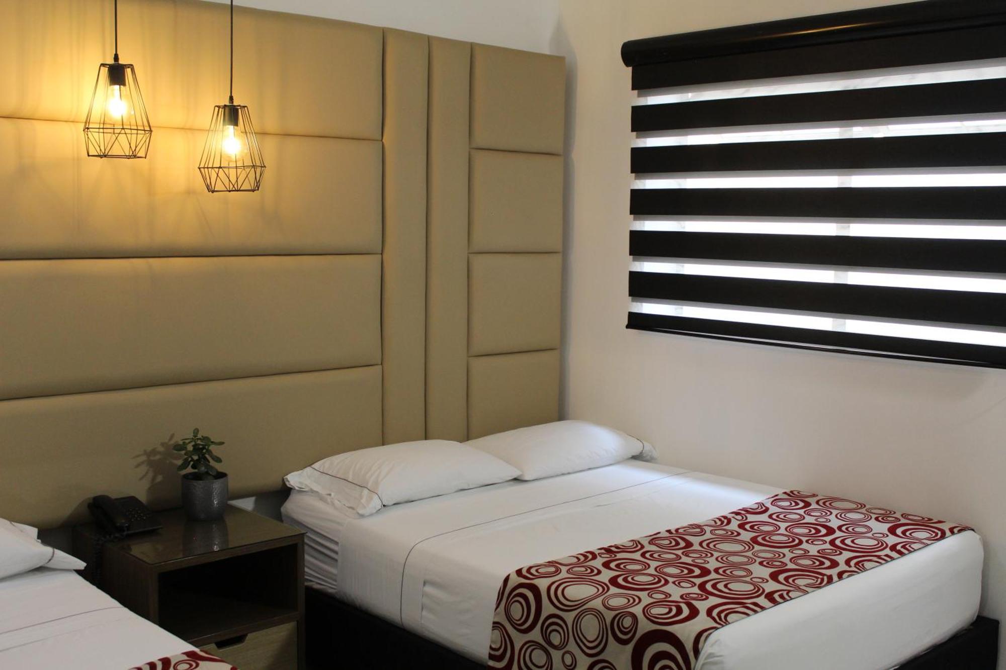 Hotel Merlott Lleras Medellín Esterno foto