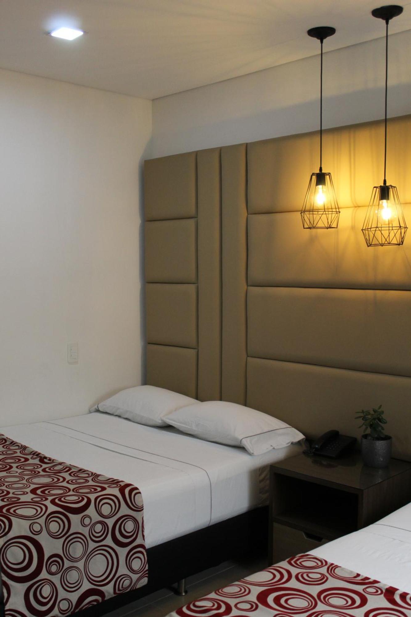 Hotel Merlott Lleras Medellín Esterno foto