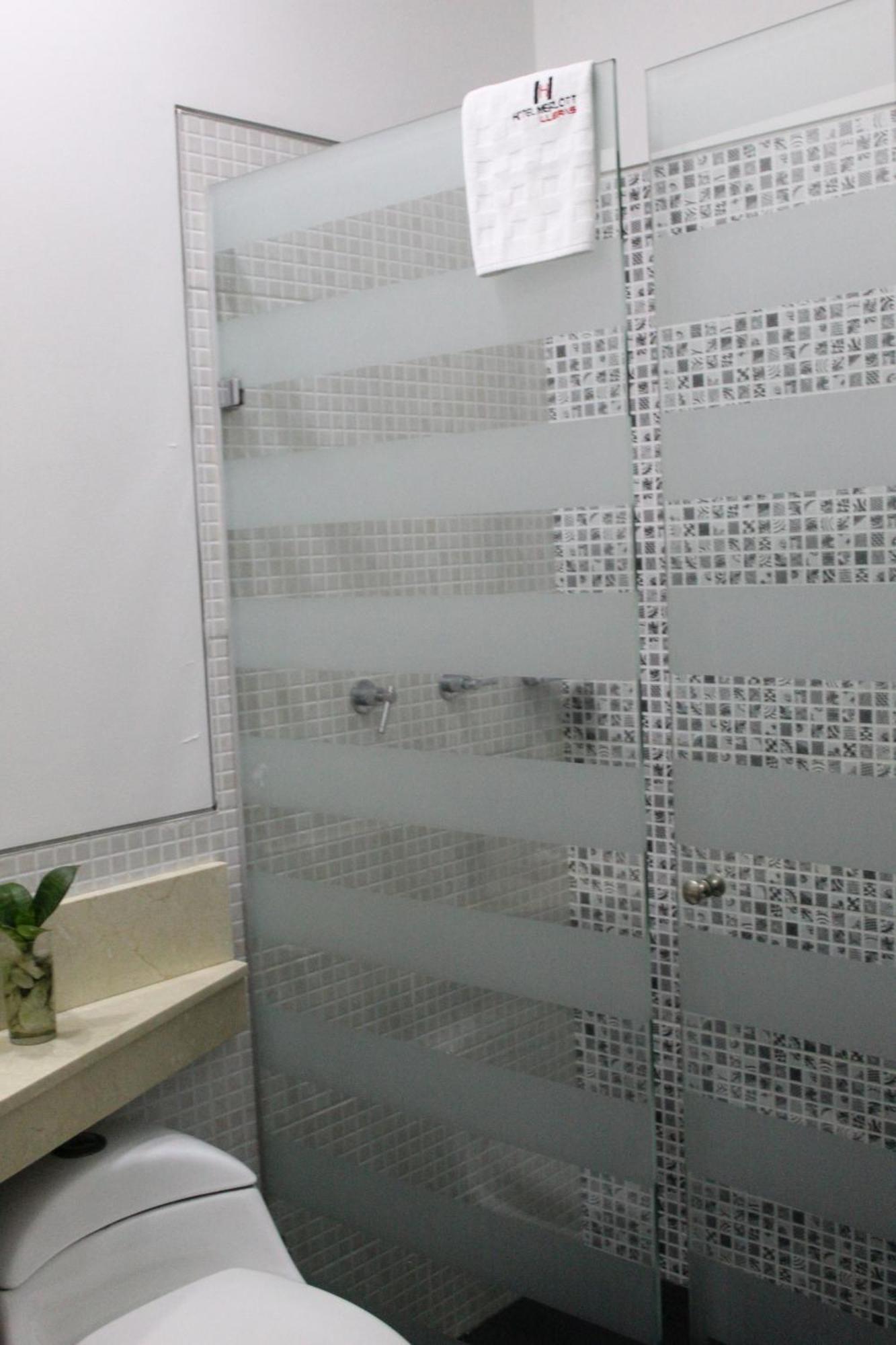 Hotel Merlott Lleras Medellín Esterno foto