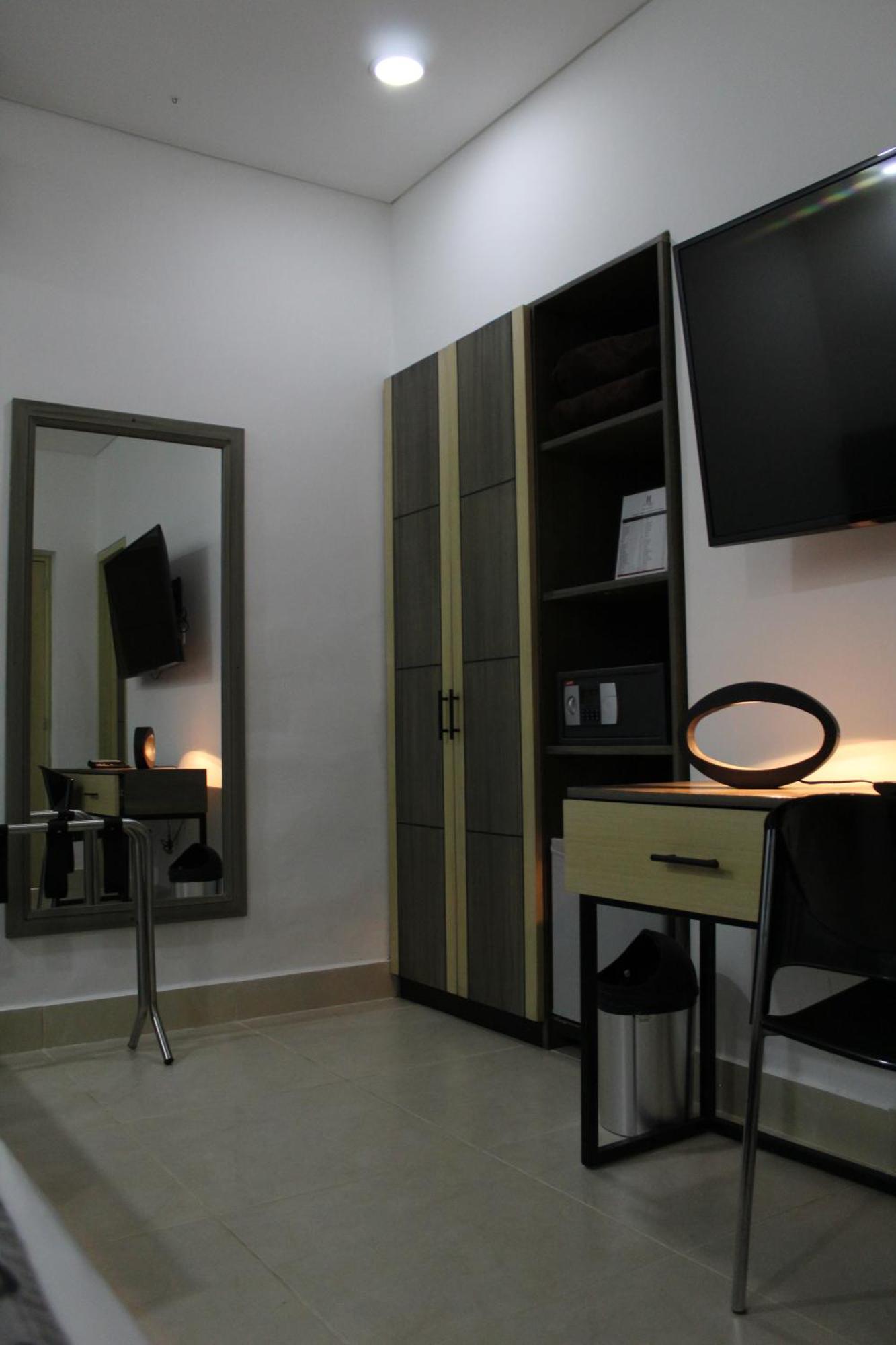 Hotel Merlott Lleras Medellín Esterno foto