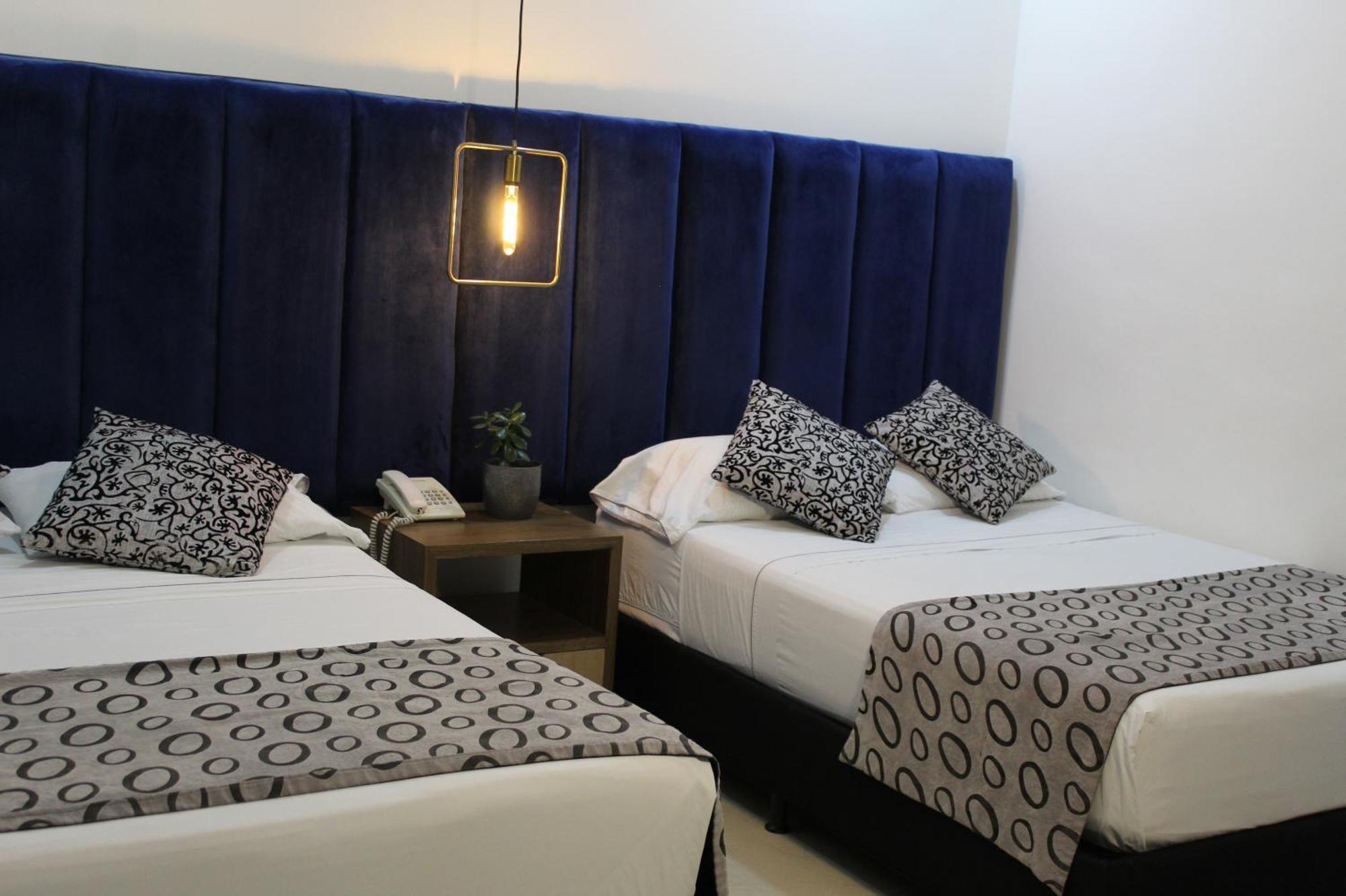 Hotel Merlott Lleras Medellín Esterno foto